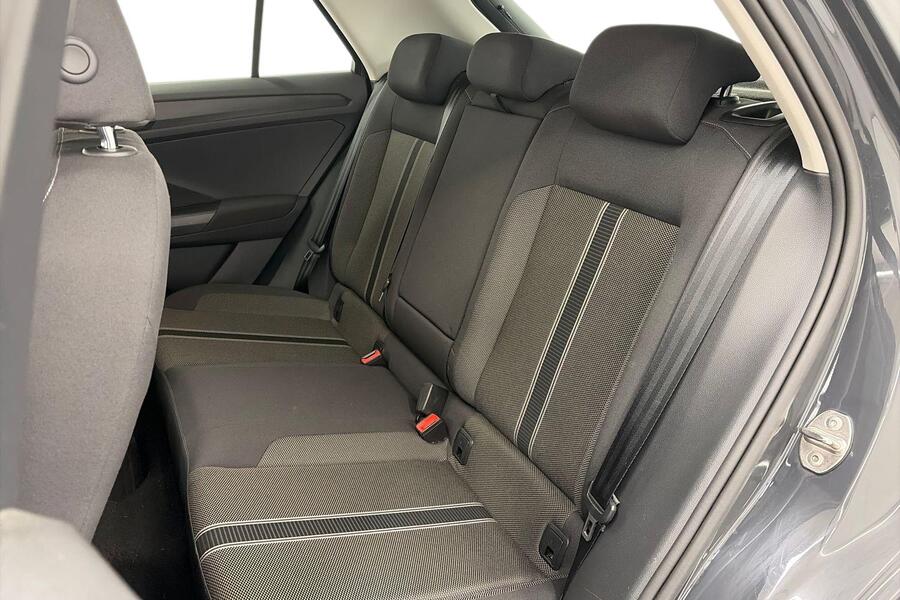 Volkswagen T-Roc vaihtoauto