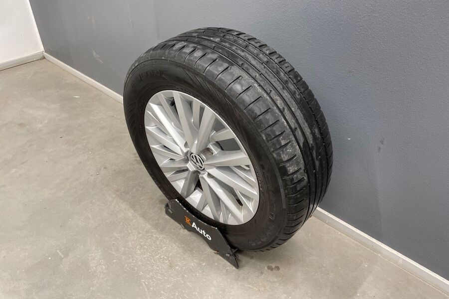 Volkswagen T-Roc vaihtoauto