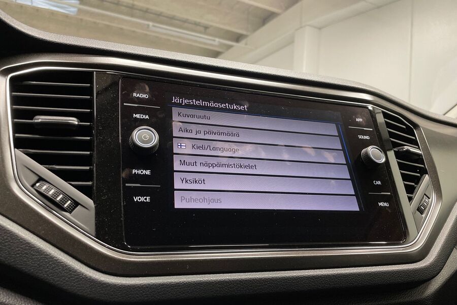 Volkswagen T-Roc vaihtoauto