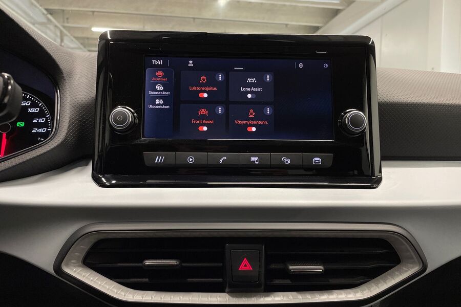 SEAT Arona vaihtoauto