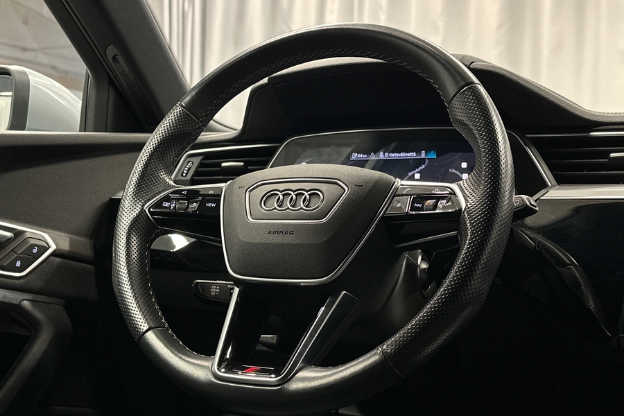 Audi e-tron vaihtoauto