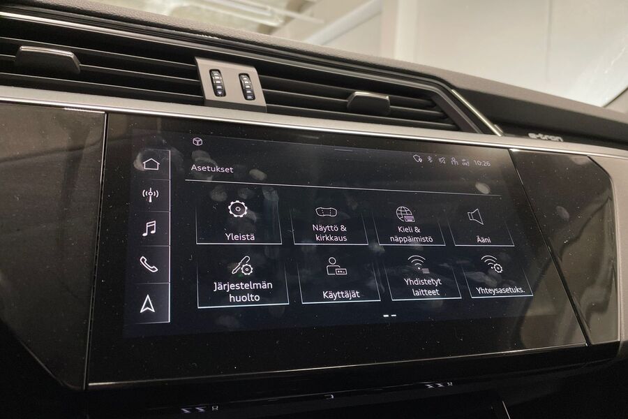 Audi e-tron vaihtoauto