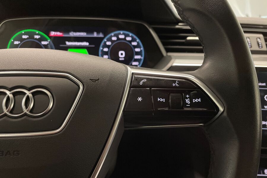 Audi e-tron vaihtoauto