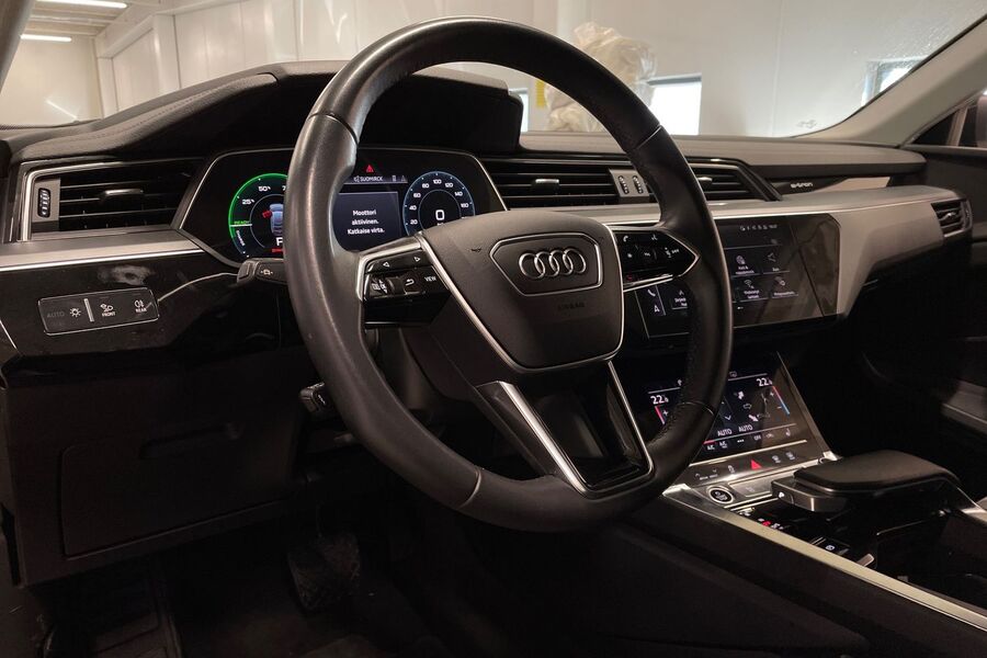 Audi e-tron vaihtoauto