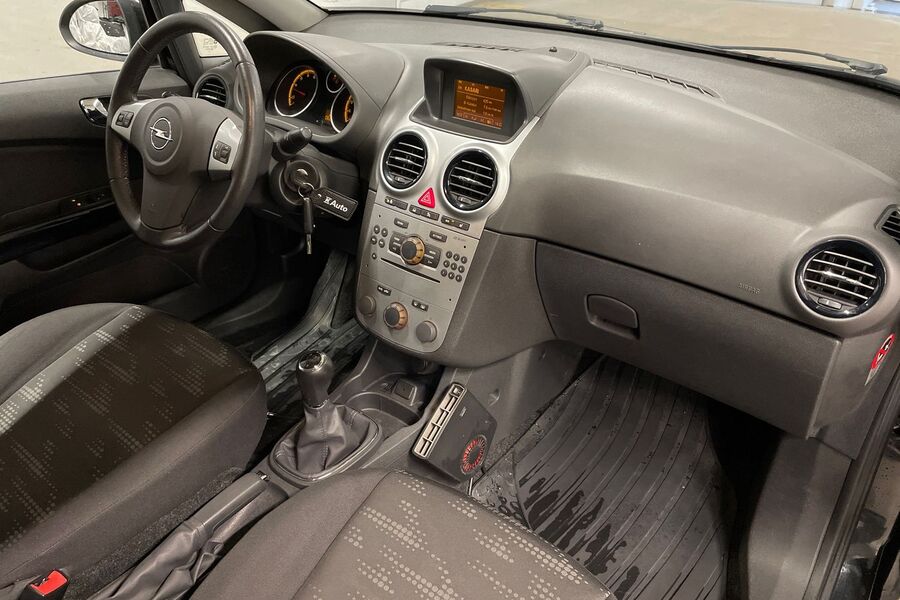 Opel Corsa vaihtoauto