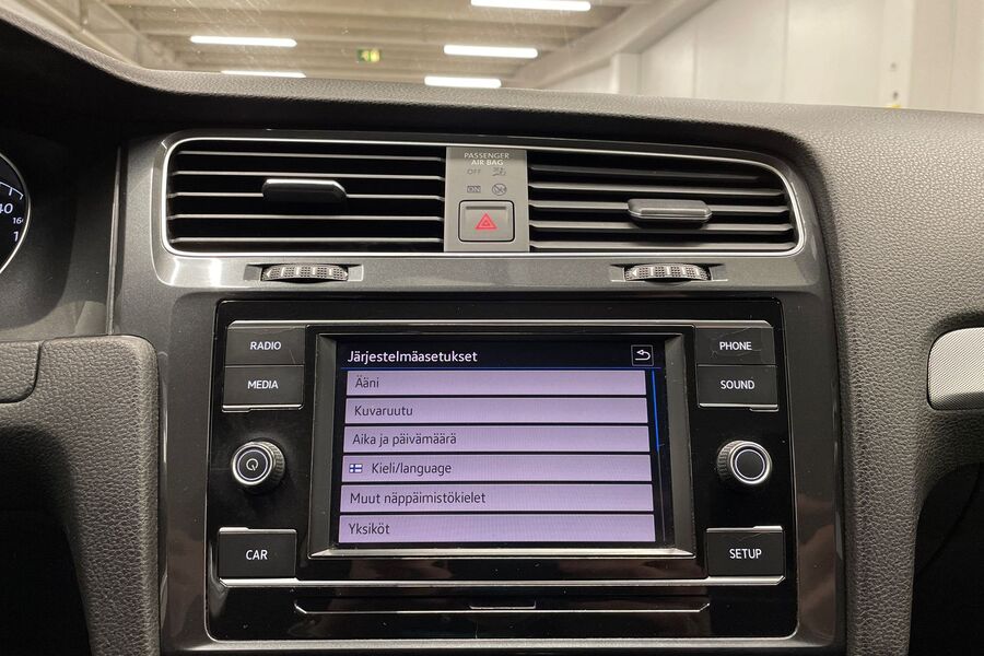 Volkswagen Golf vaihtoauto