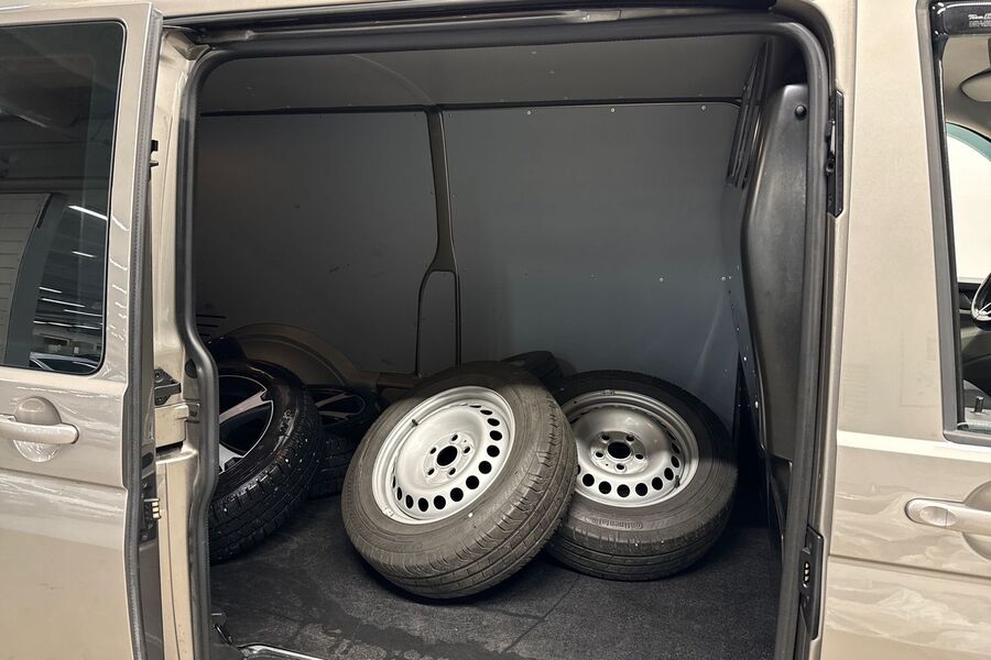 Volkswagen Transporter vaihtoauto