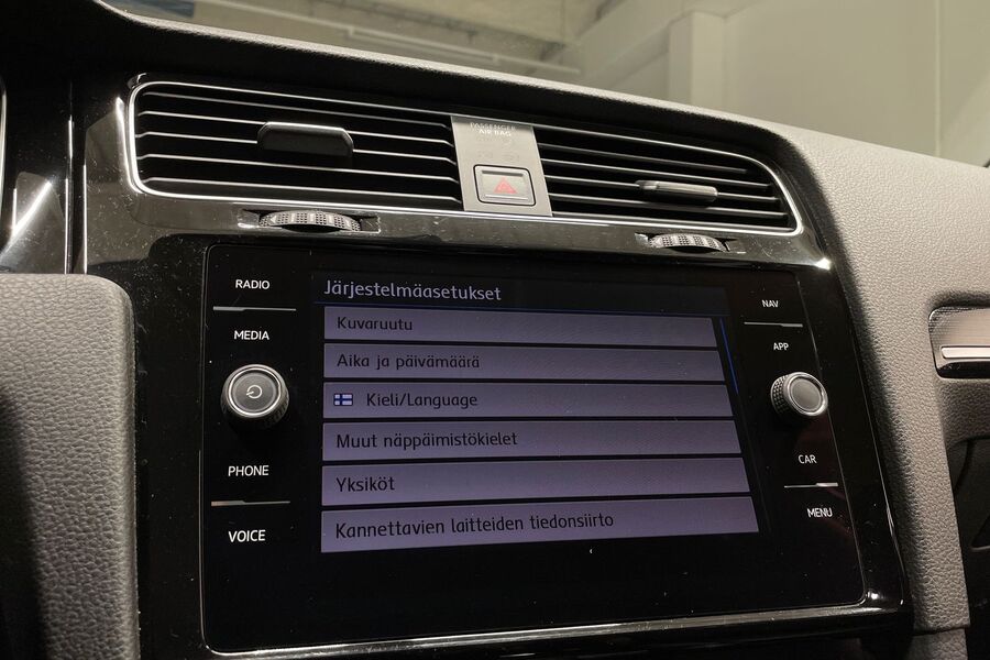 Volkswagen Golf vaihtoauto