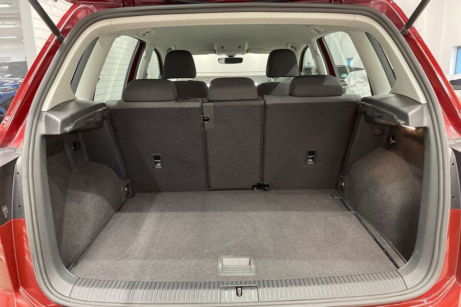 Volkswagen Golf Sportsvan vaihtoauto