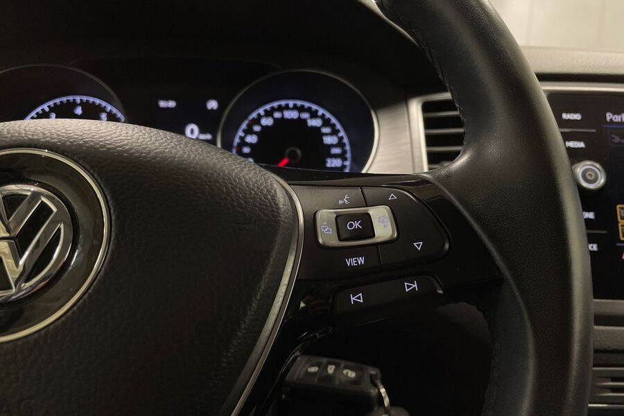 Volkswagen Golf Sportsvan vaihtoauto