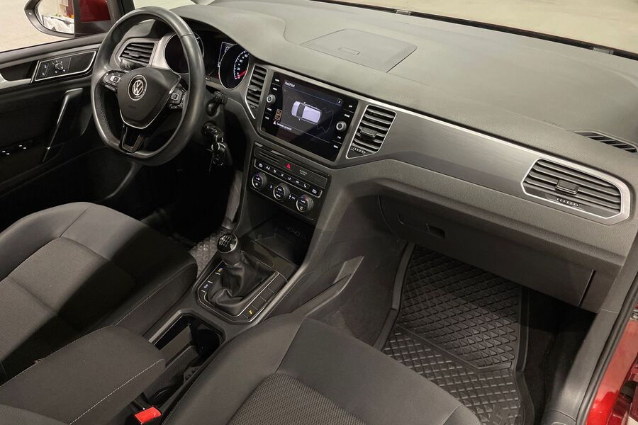 Volkswagen Golf Sportsvan vaihtoauto