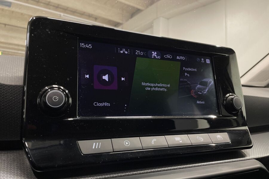 SEAT Leon Sportstourer vaihtoauto