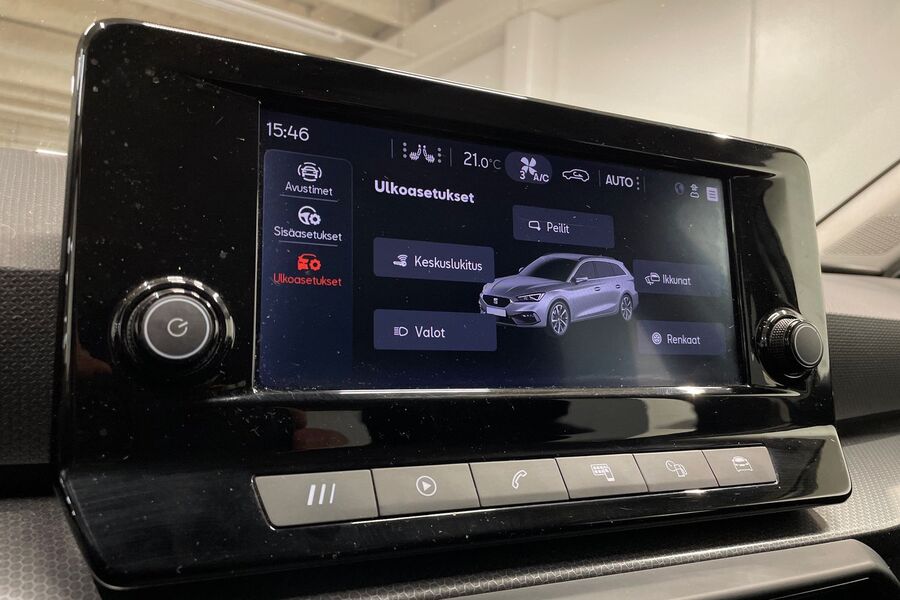 SEAT Leon Sportstourer vaihtoauto