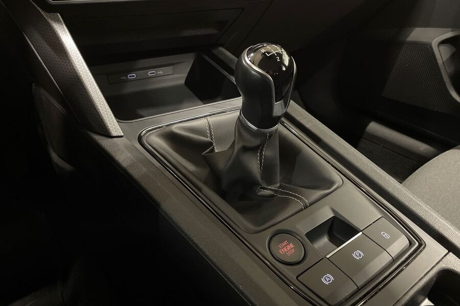 SEAT Leon Sportstourer vaihtoauto