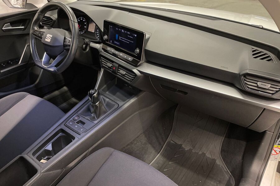 SEAT Leon Sportstourer vaihtoauto