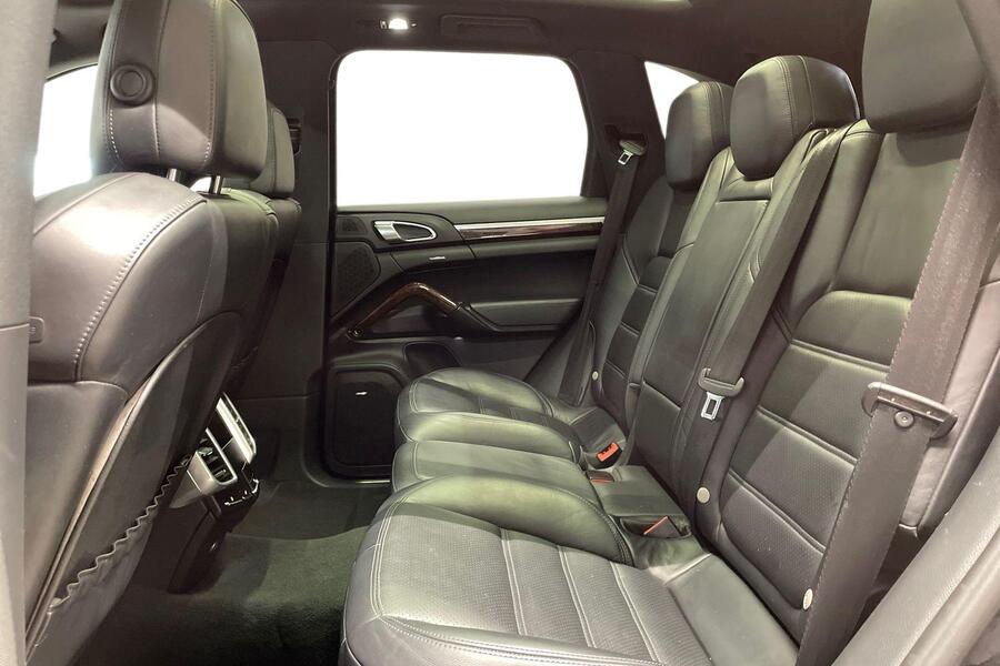 Porsche Cayenne vaihtoauto