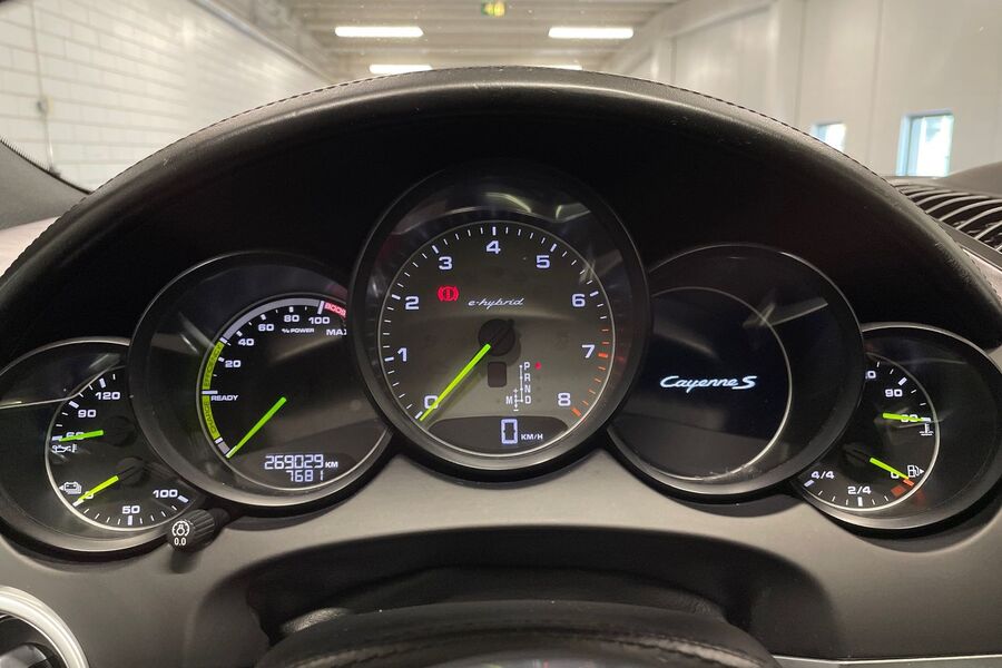 Porsche Cayenne vaihtoauto