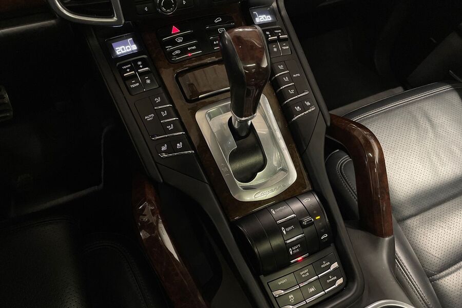 Porsche Cayenne vaihtoauto