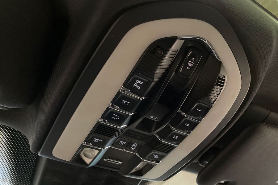 Porsche Cayenne vaihtoauto