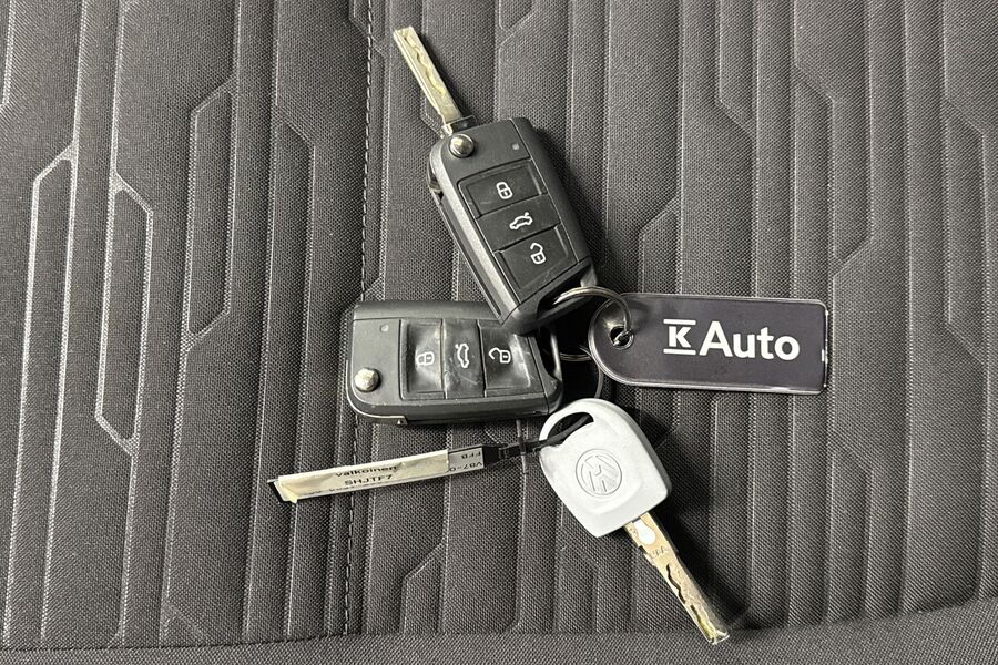 Volkswagen Caravelle vaihtoauto