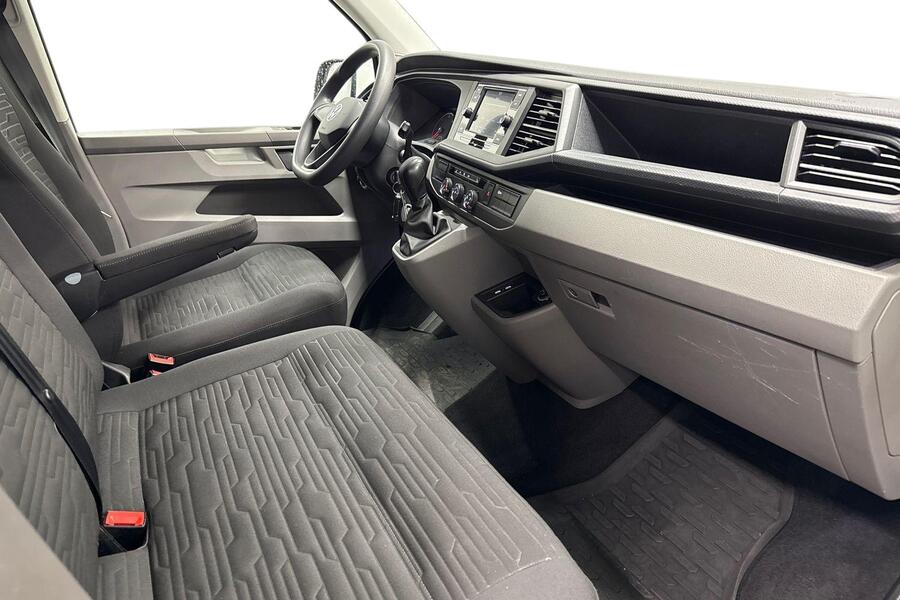 Volkswagen Caravelle vaihtoauto