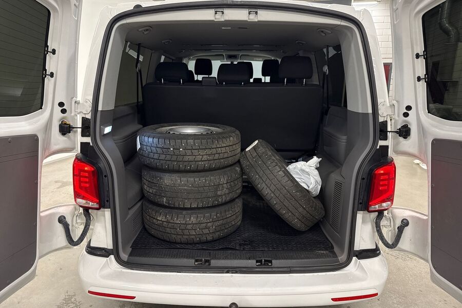 Volkswagen Caravelle vaihtoauto