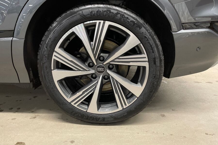 Audi SQ6 e-tron vaihtoauto