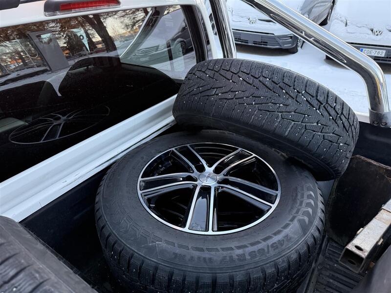 Volkswagen Amarok vaihtoauto