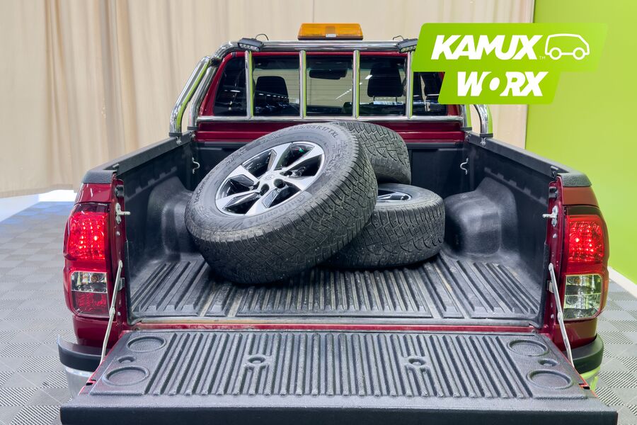 Toyota Hilux vaihtoauto