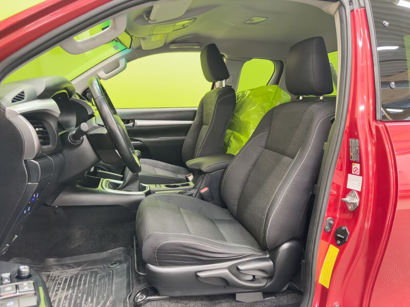 Toyota Hilux vaihtoauto