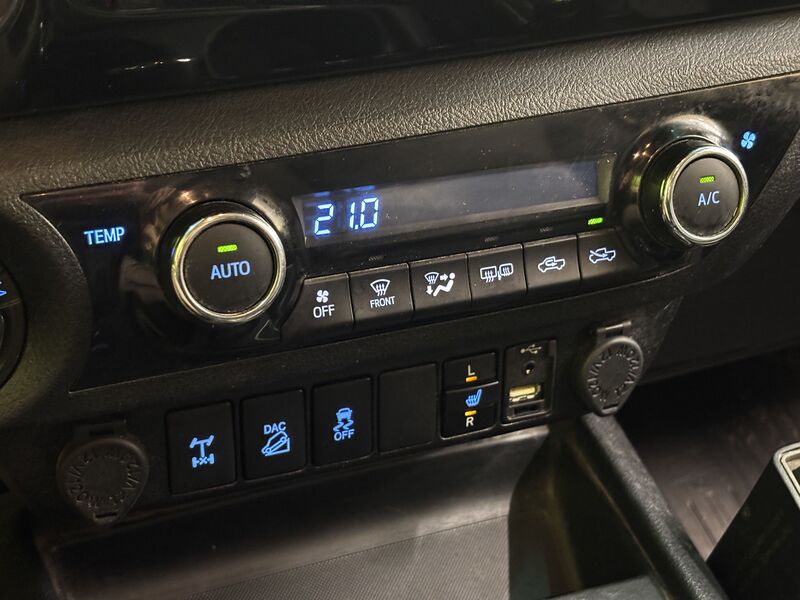 Toyota Hilux vaihtoauto