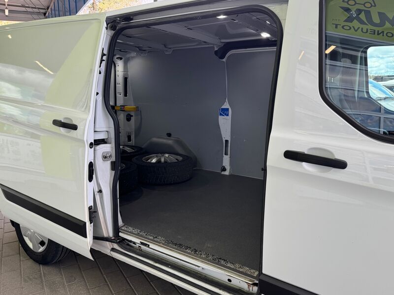 Ford Transit Custom vaihtoauto