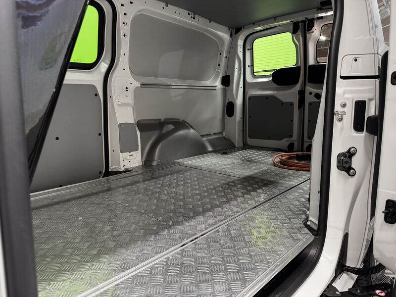 Toyota Proace EV vaihtoauto