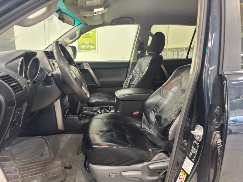 Toyota Land Cruiser vaihtoauto