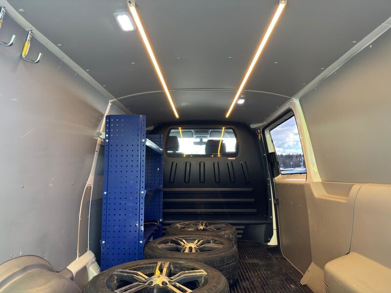 Volkswagen Transporter vaihtoauto