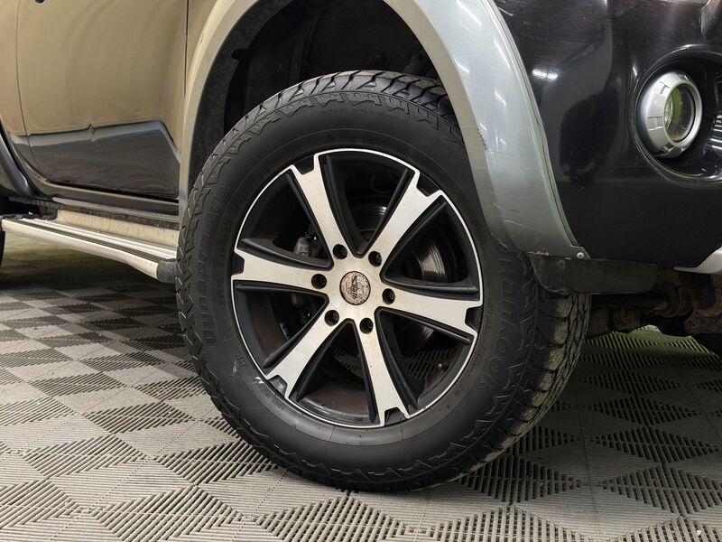 Mitsubishi L200 vaihtoauto