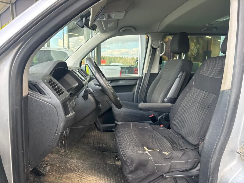 Volkswagen Caravelle vaihtoauto