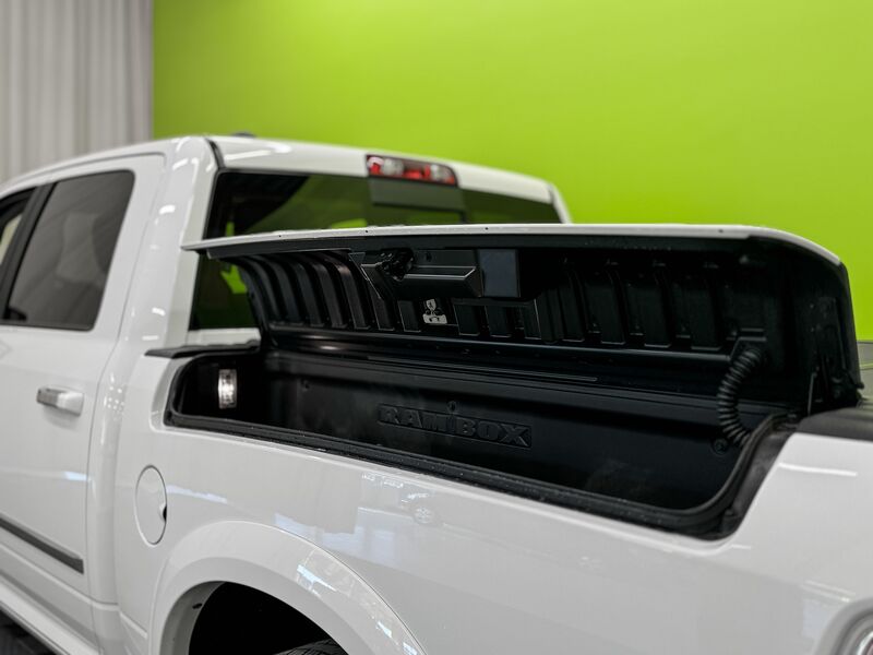 Dodge Ram vaihtoauto