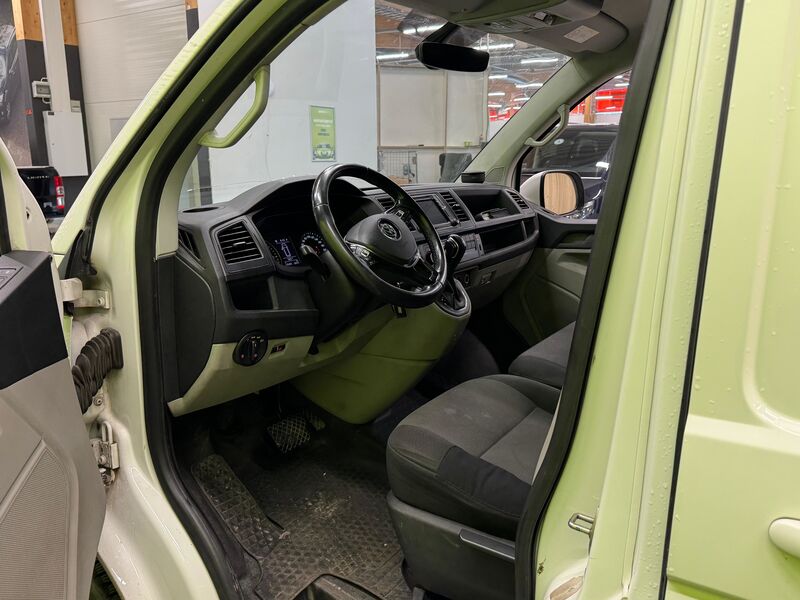 Volkswagen Transporter vaihtoauto