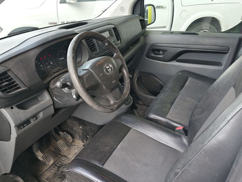 Toyota Proace vaihtoauto