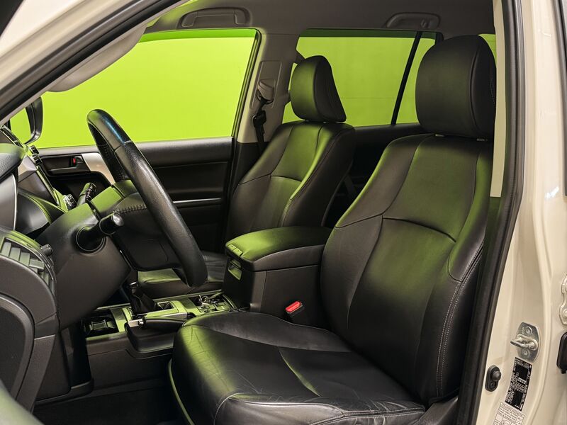 Toyota Land Cruiser vaihtoauto