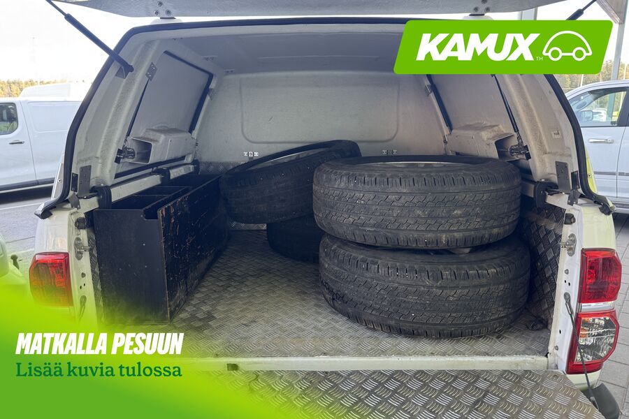 Toyota Hilux vaihtoauto