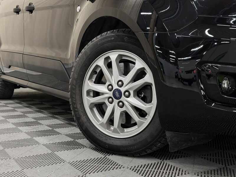 Ford Transit Connect vaihtoauto