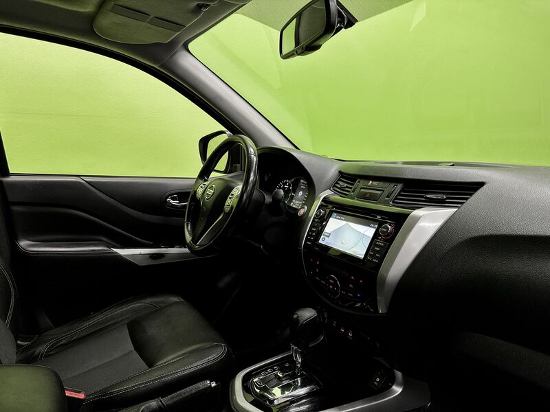 Nissan Navara vaihtoauto