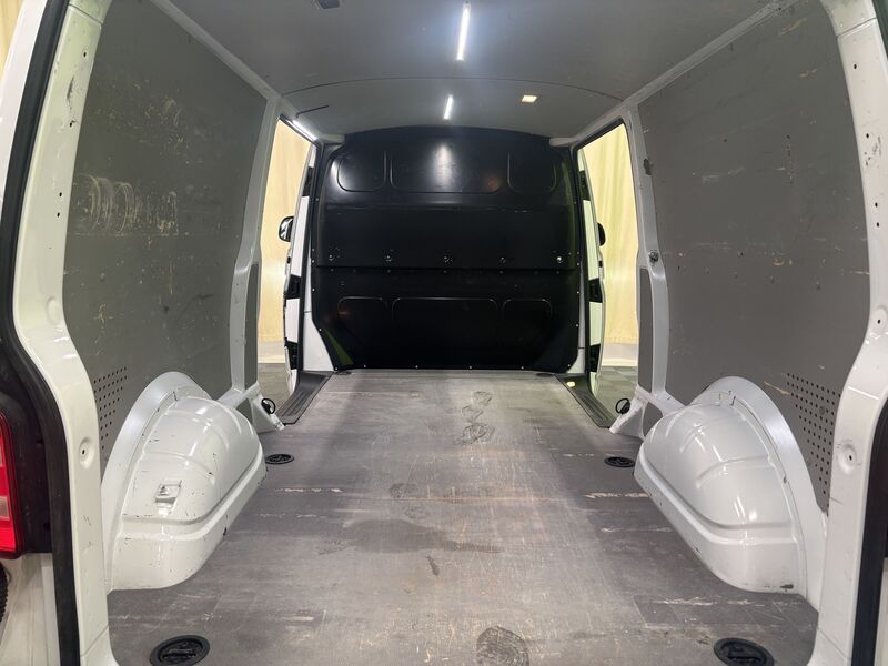 Volkswagen Transporter vaihtoauto