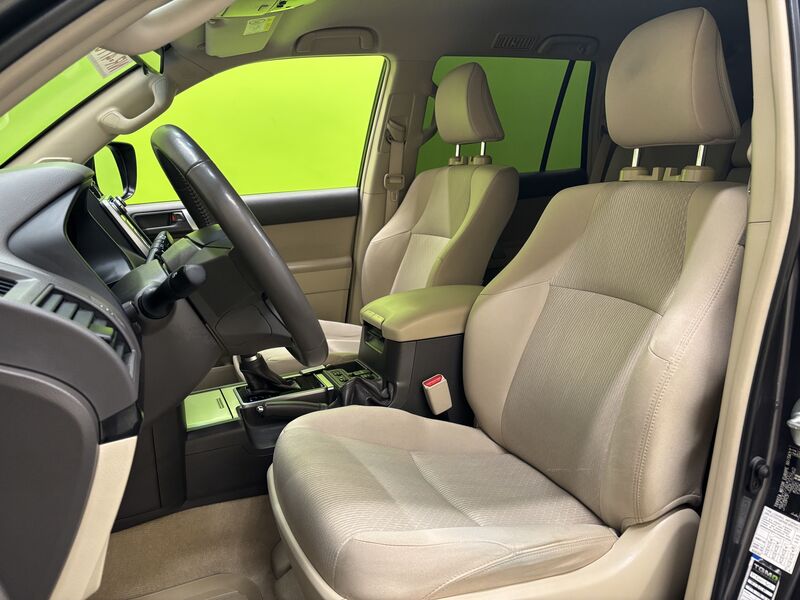 Toyota Land Cruiser vaihtoauto