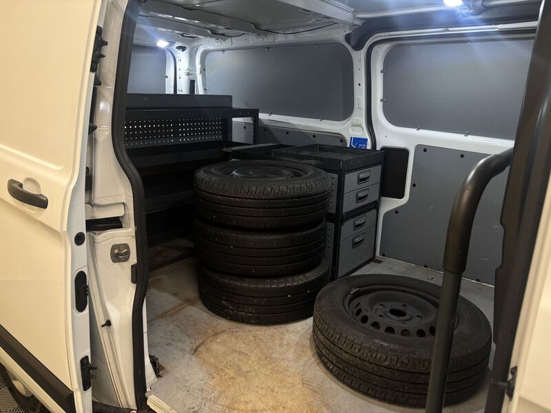 Ford Transit Custom vaihtoauto