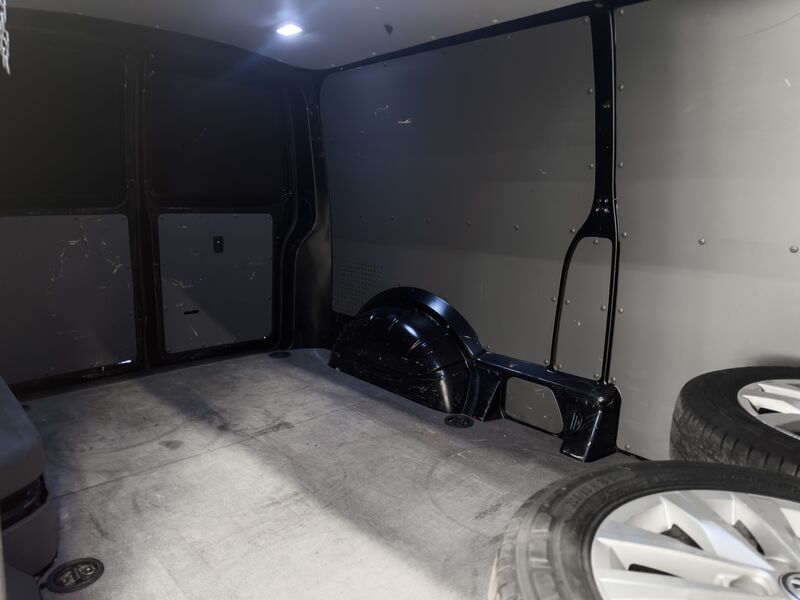 Volkswagen Transporter vaihtoauto