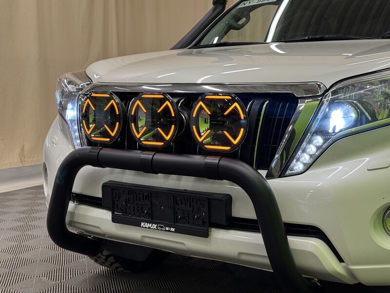 Toyota Land Cruiser vaihtoauto