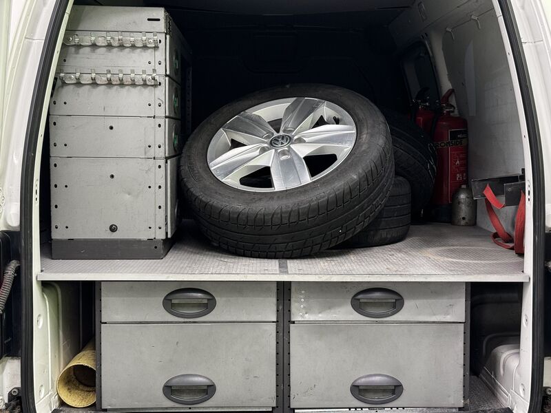 Volkswagen Caddy Maxi vaihtoauto